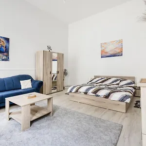  Apartamento Lovely In The Heart Of Hungría